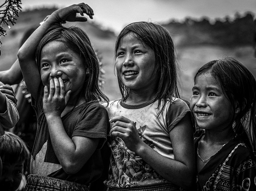 Những đứa trẻ vùng cao