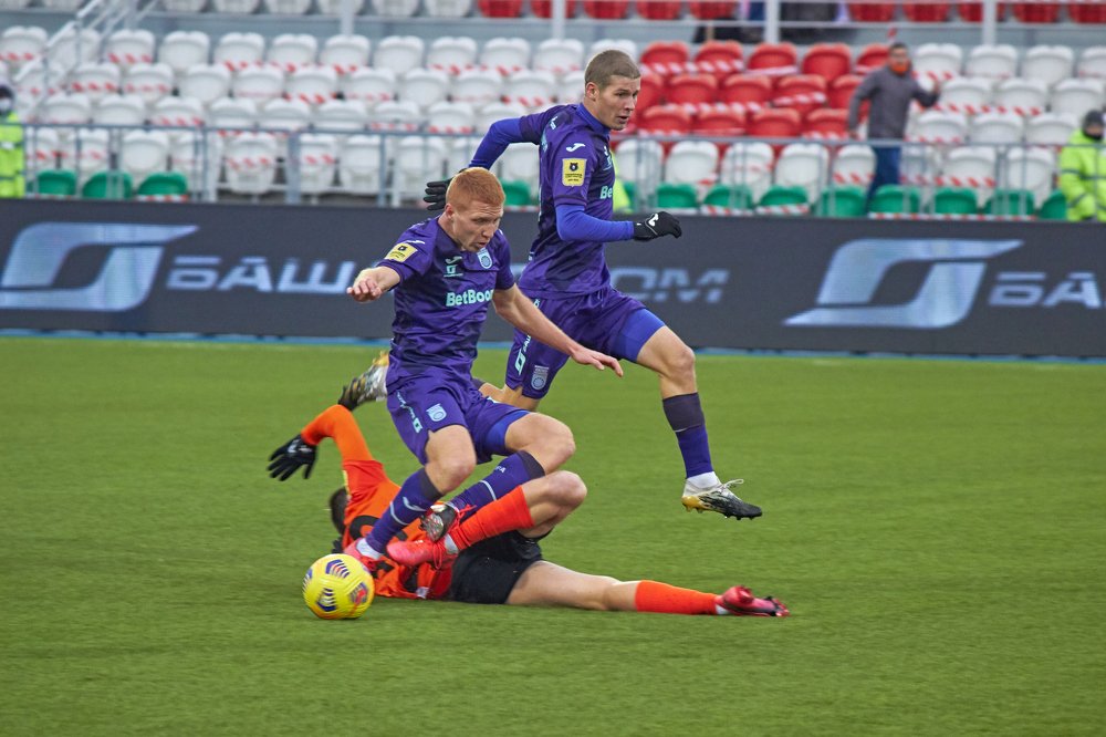 Отрывок матча ФК "Уфа" - ФК "Урал"