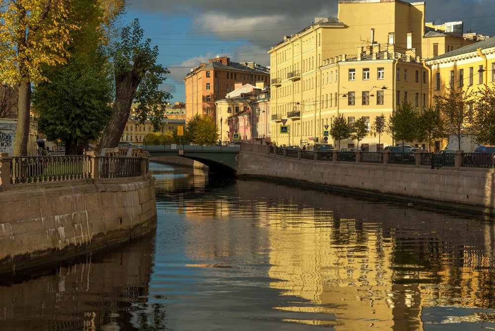 Последнее тёплое дыхание акварельной осени Петербурга