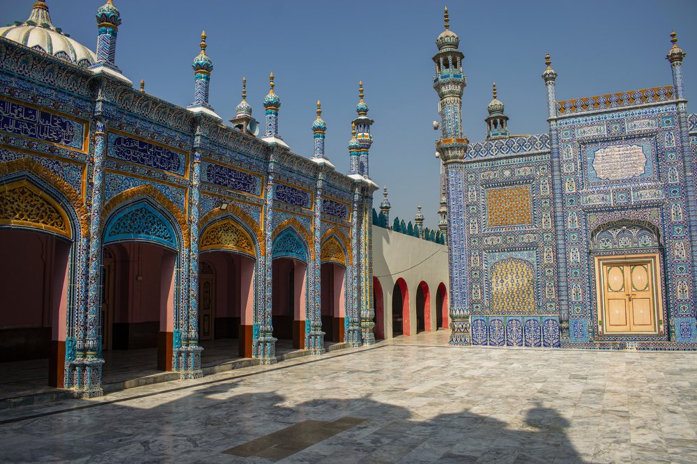 This mosque of Nasarpur town is a beautiful example of Kashi Kari work.