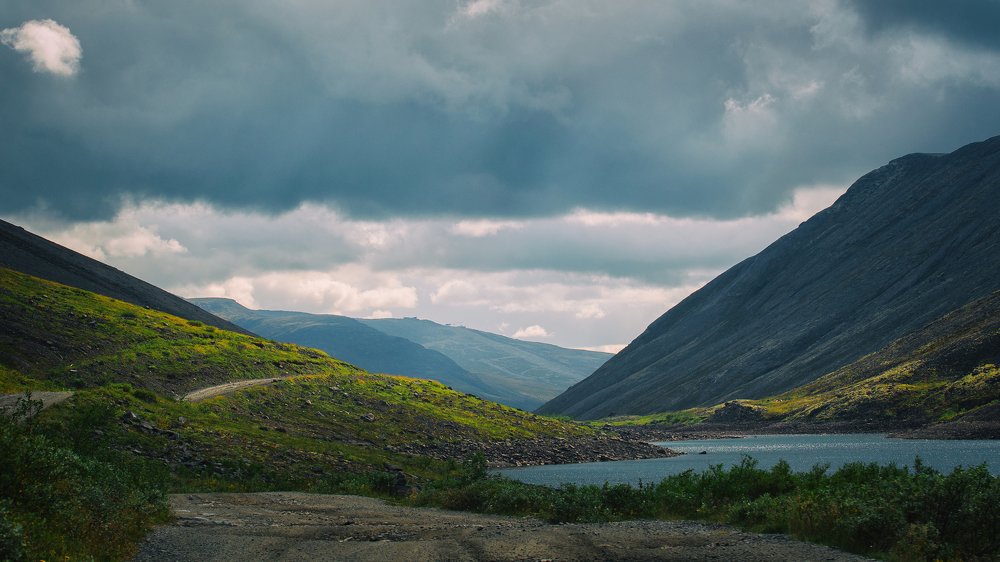 Перевал Кукисвумчорр, вид на озеро Длинное