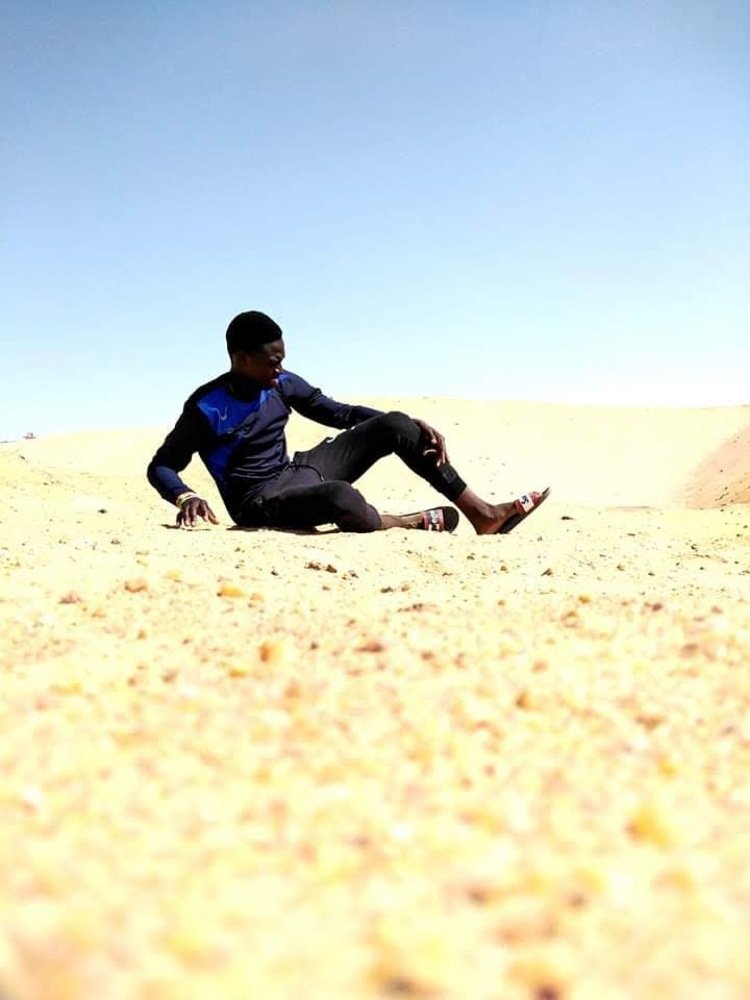 Photograph by Mandela Lino Nimbar