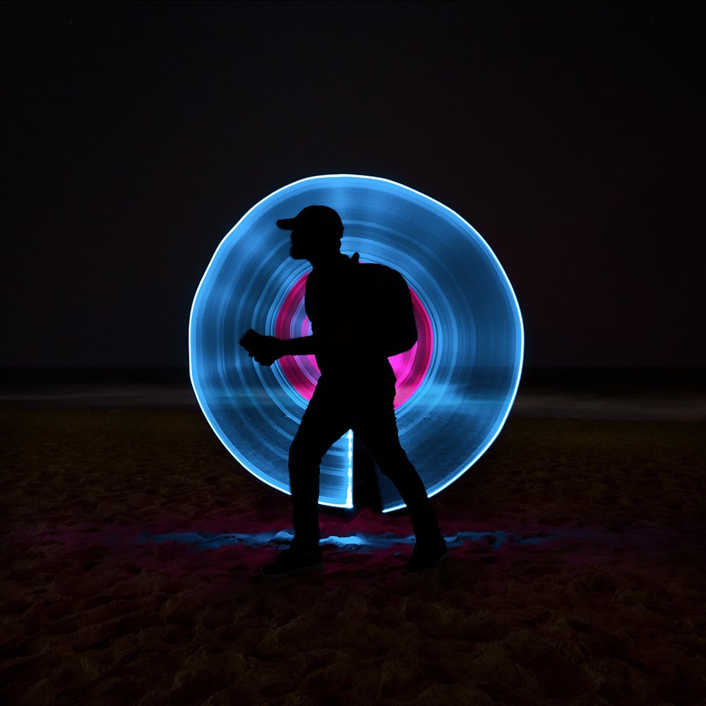 A silhouette light painting !