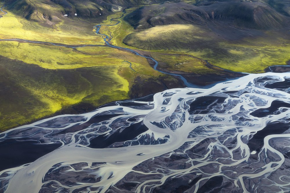 Meeting of two elements