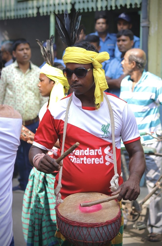 Street musician, India, West Bengal