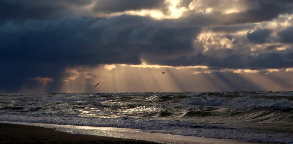 Балтийское море штормит