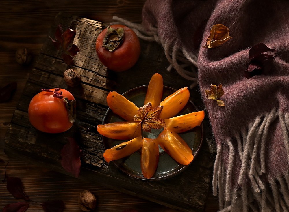 Сладкий цветок поздней осени...