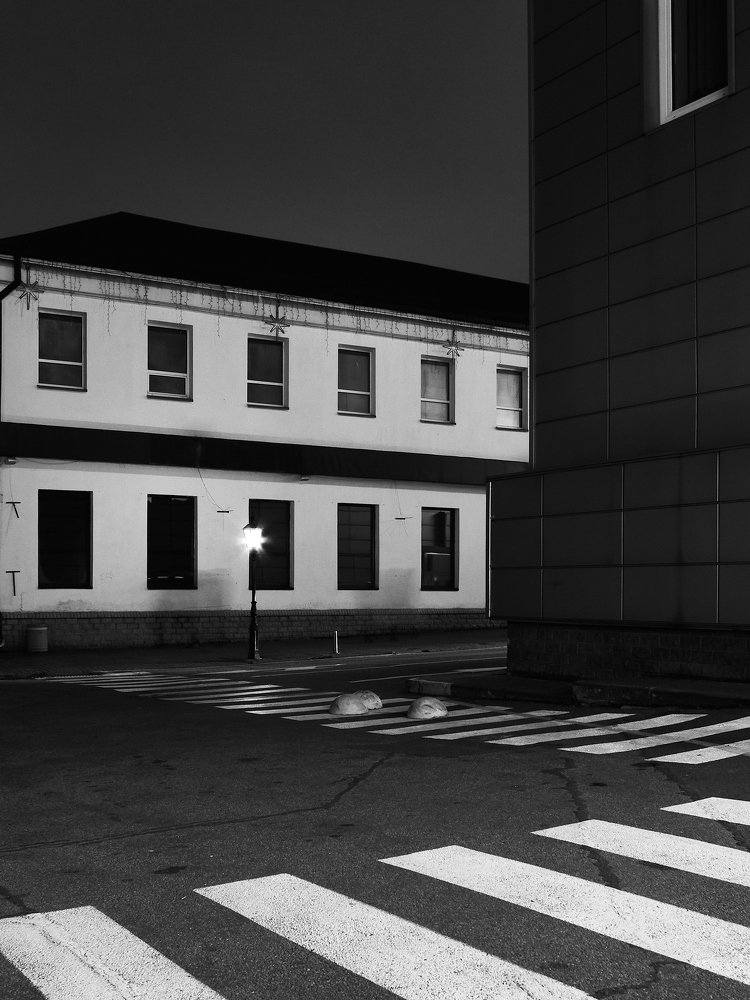 Photograph by Roman Bernatskyi