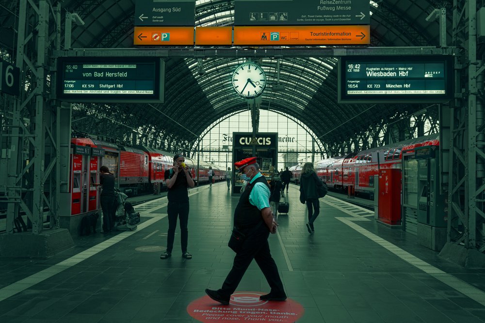 Train station everyday life