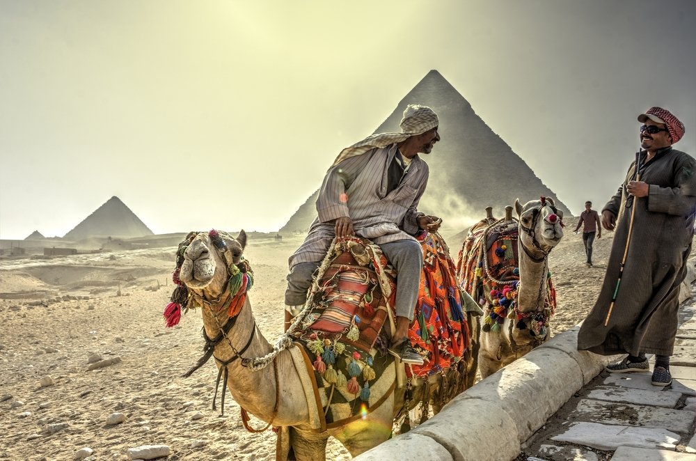 Хамси́н (на арабски: خَمْسُون, буквално – „петдесет“)=Ветер