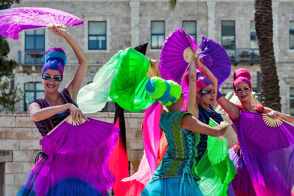 Photograph by Alexandr Makarenko