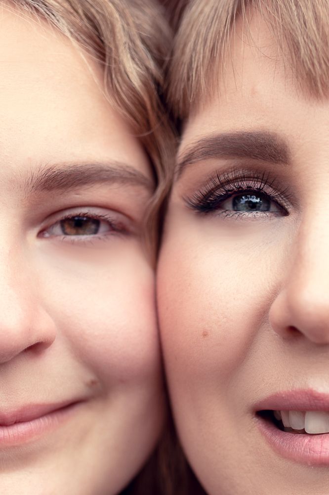 Мама и дочь