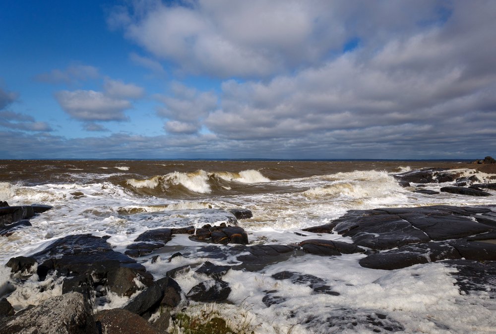 Пенный прибой.