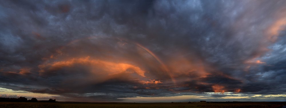 Августовский вечер.