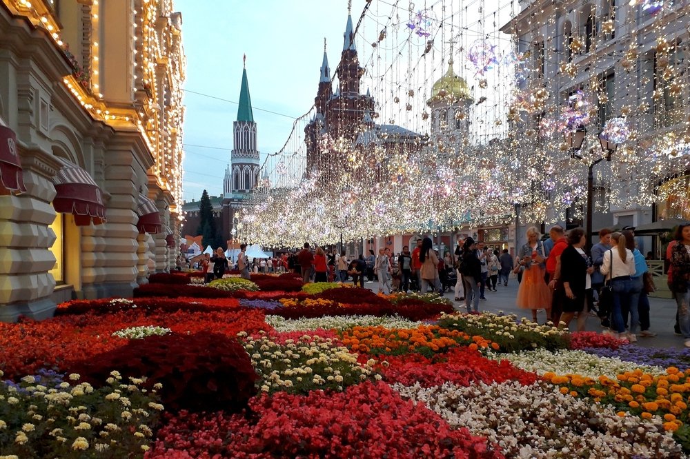 Москва. Никольская.