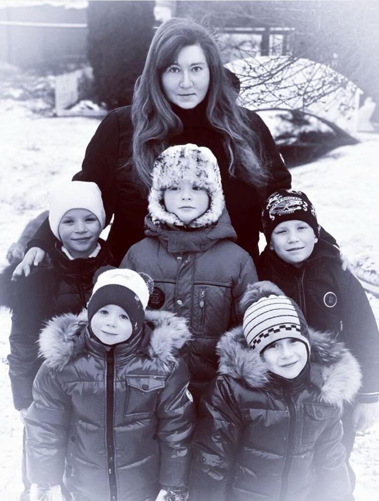 Мама пятерых детей