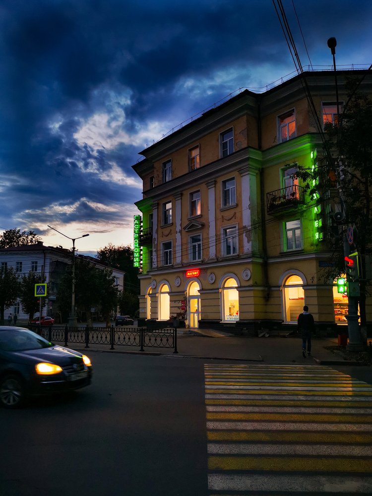 Ночь в уездном городе