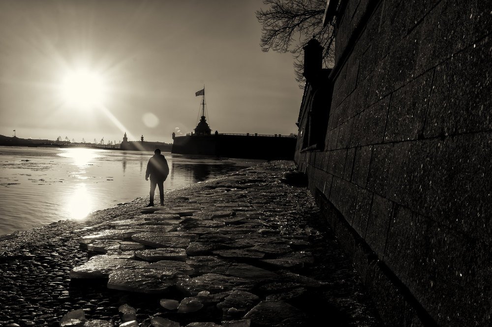 Вдоль берега битого льда - Along the Shore of Broken Ice