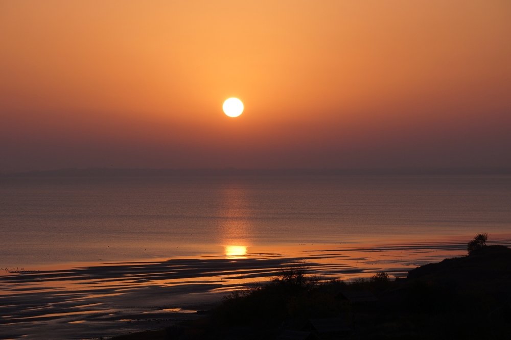 Лиловый закат на Азовском море