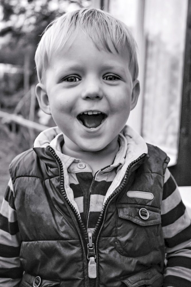 Артёма , радость .