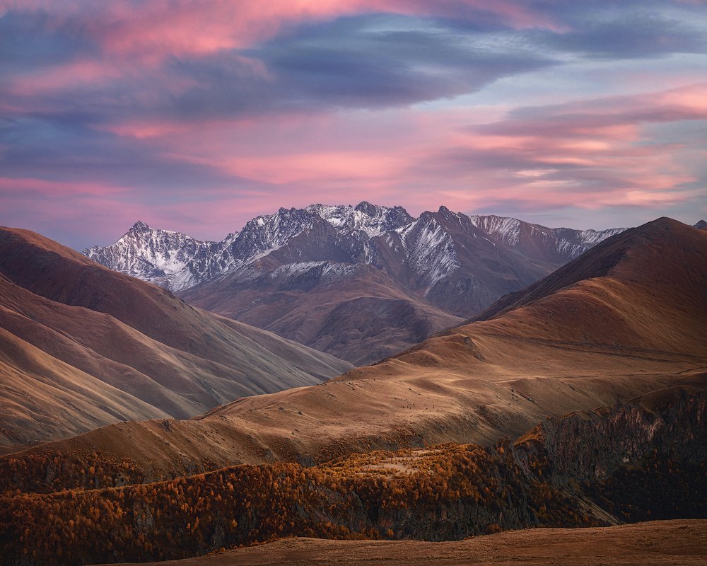 Позади заката