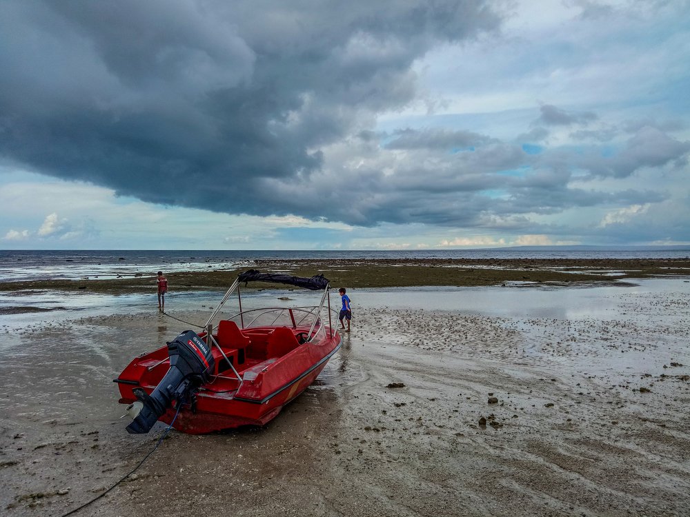 Photograph by Albert Maramis