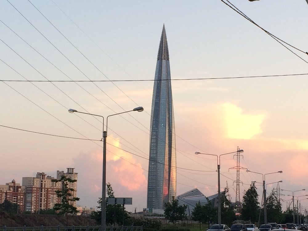 Строящийся общественно-деловой комплекс