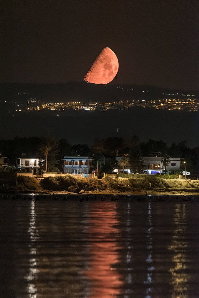 Photograph by Massimo Tamajo