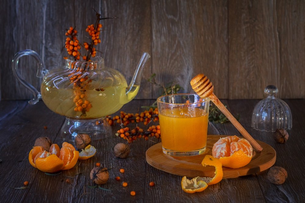 Мед и облепиха.