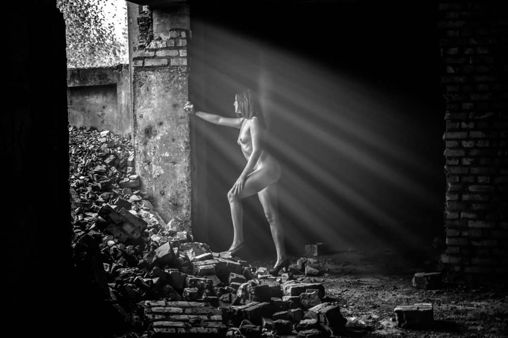 Photograph by Roman WarFemov