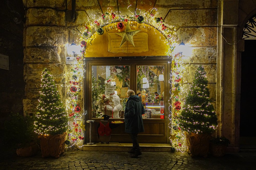 Photograph by LYUDMYLA POKRYSHEN