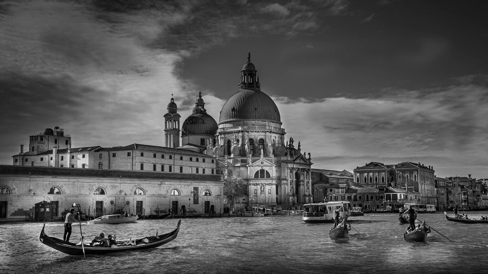 Photograph by Giorgos Spyridakos