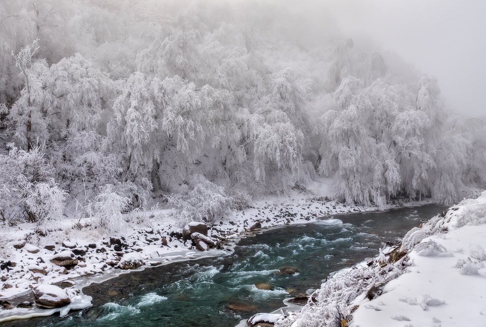 Зимняя река