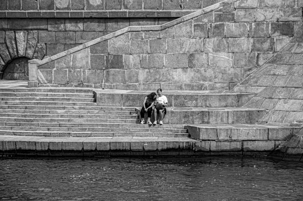 На набережной