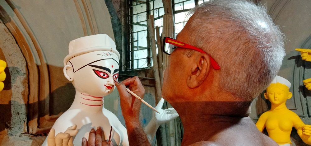 Clay Idol Face Drawing