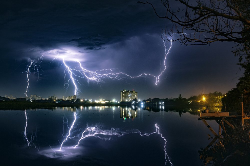 The reflection of lightning