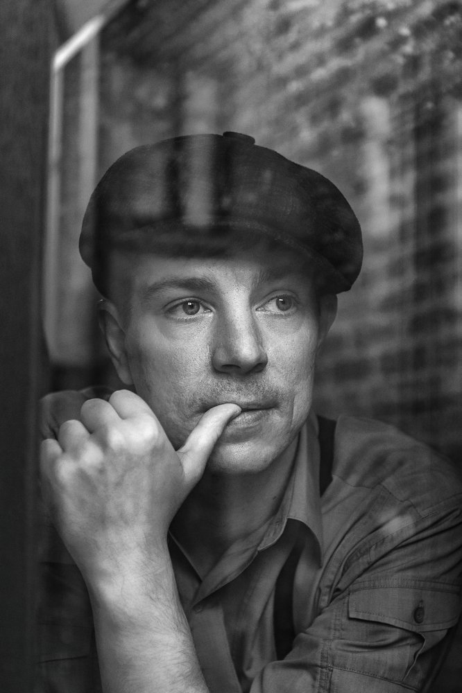 По ту сторону