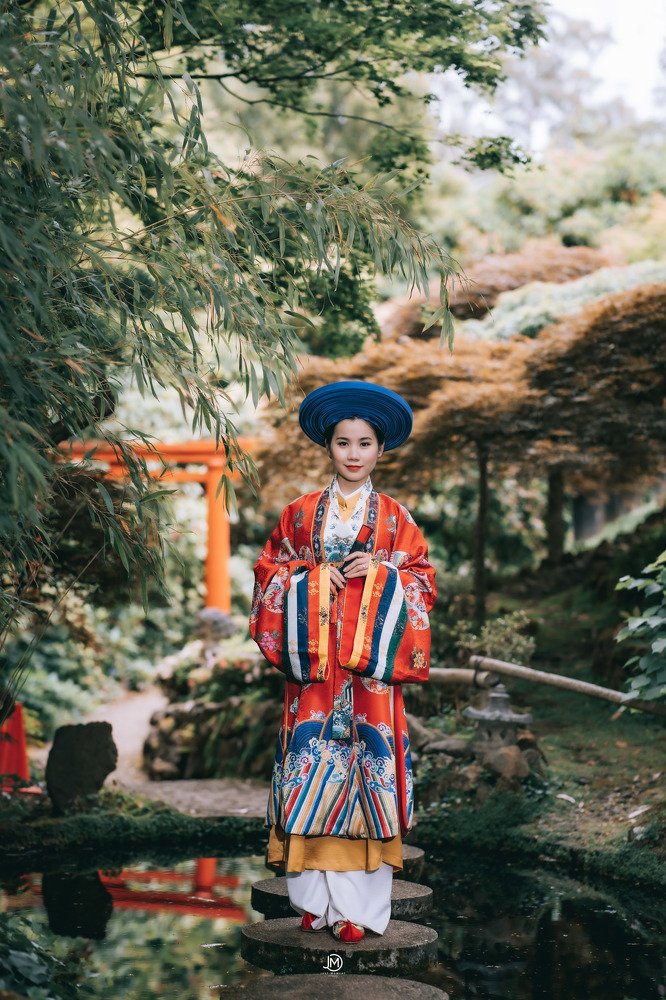 Ao Dai Nhat Binh - Vietnamese traditional dress