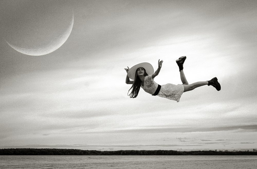 Fly me to the Moon