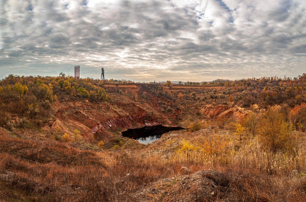 Черное озеро