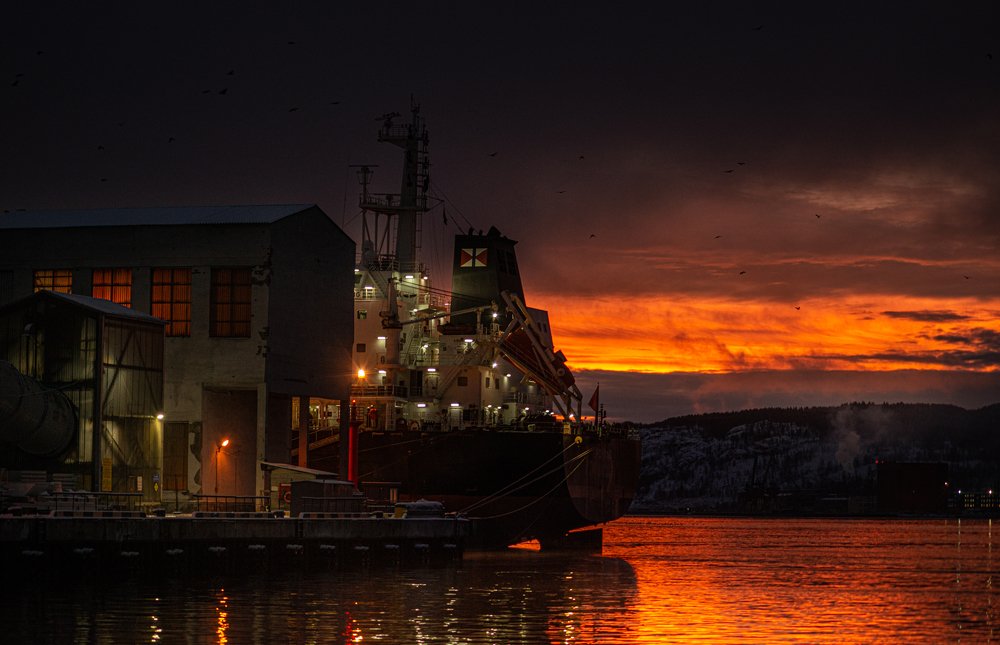 Закат в порту