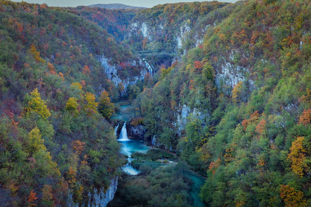 Photograph by Ruzdi Ekenheim