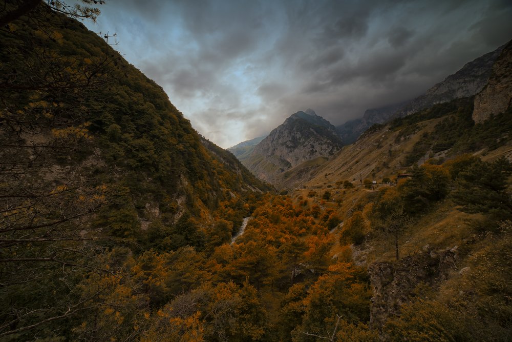 Фиагдонское ущелье