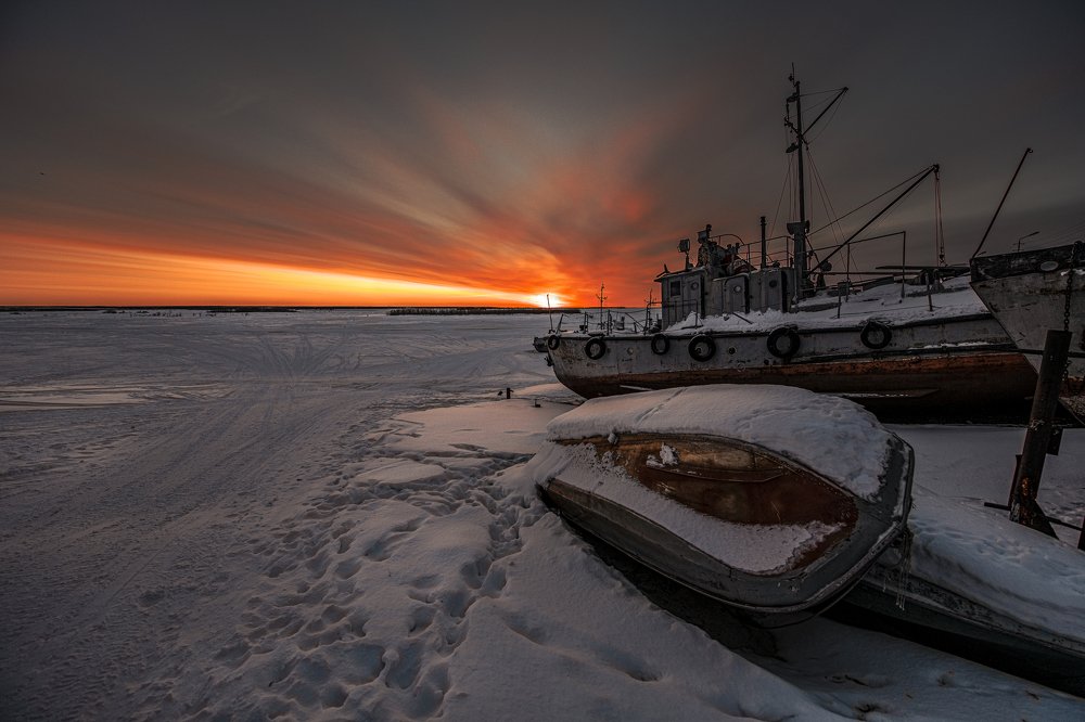 Рассвет над Полуем