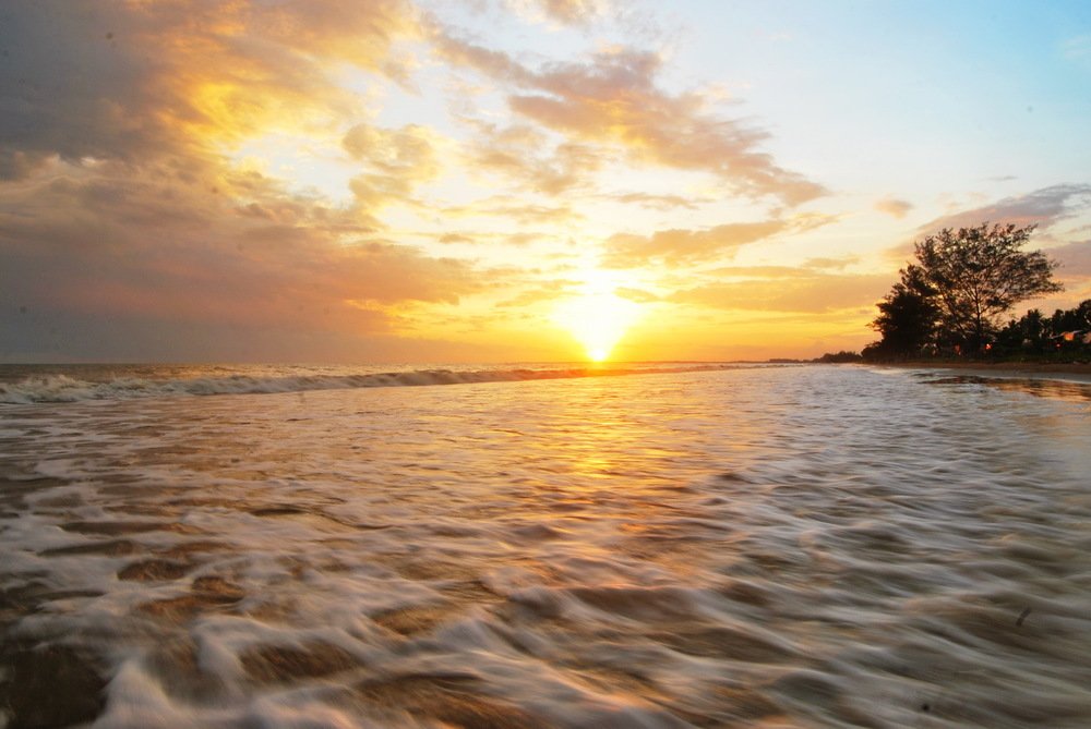 pantai pagatan kalsel