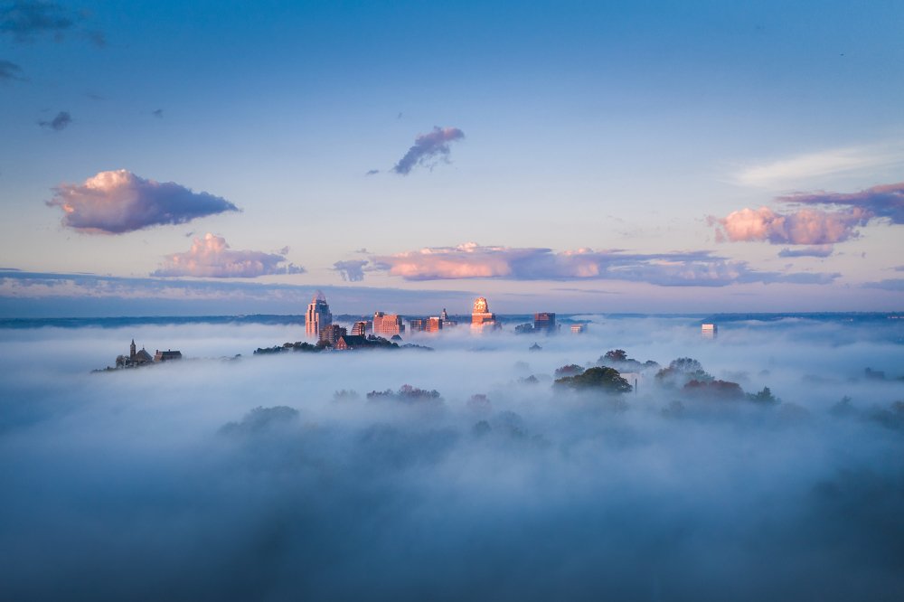 Город просыпается