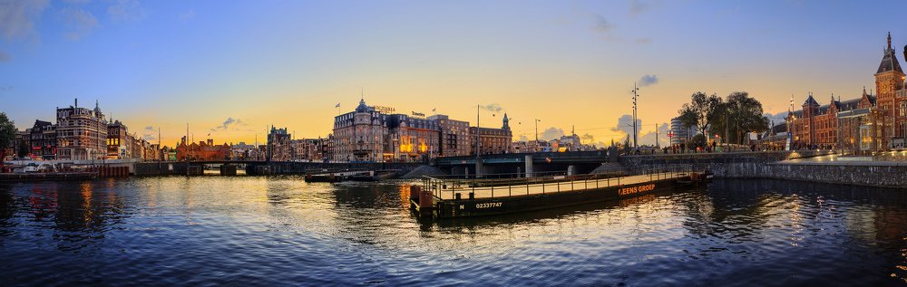 Lovely Amsterdam in the evening.