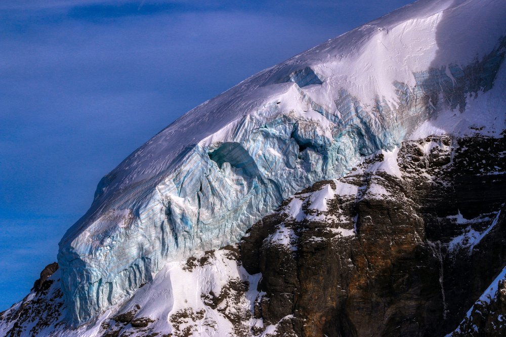 Photograph by SEITUMER CURLU