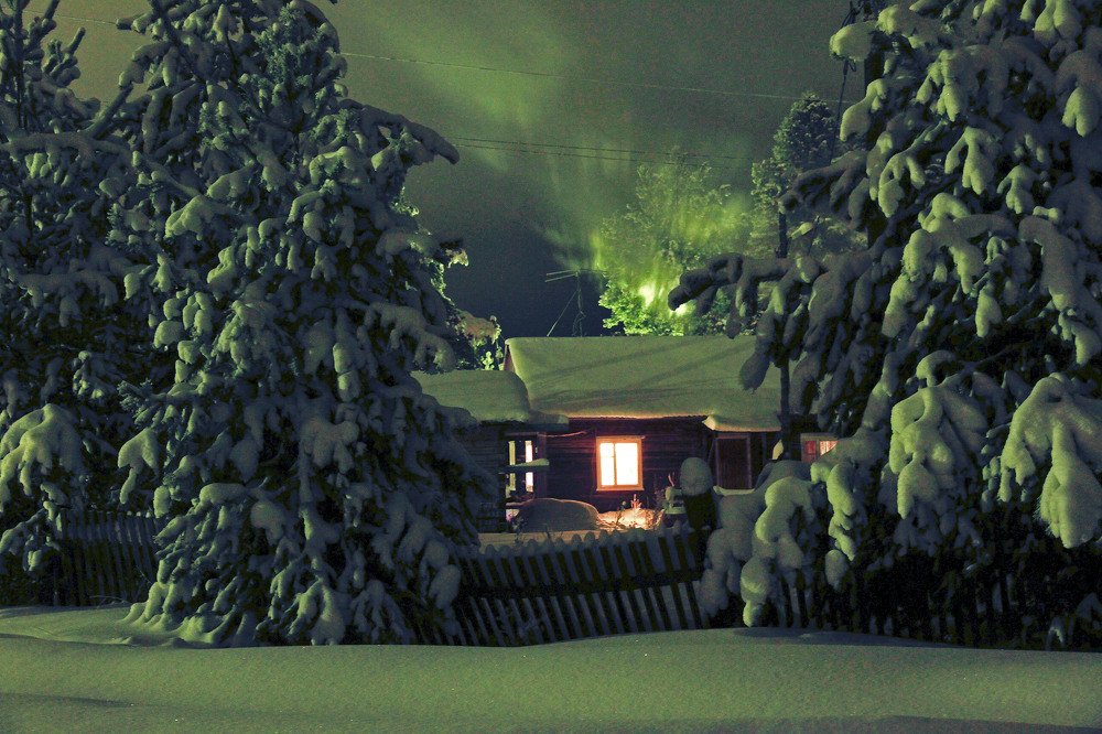 Стоит рождественский мороз