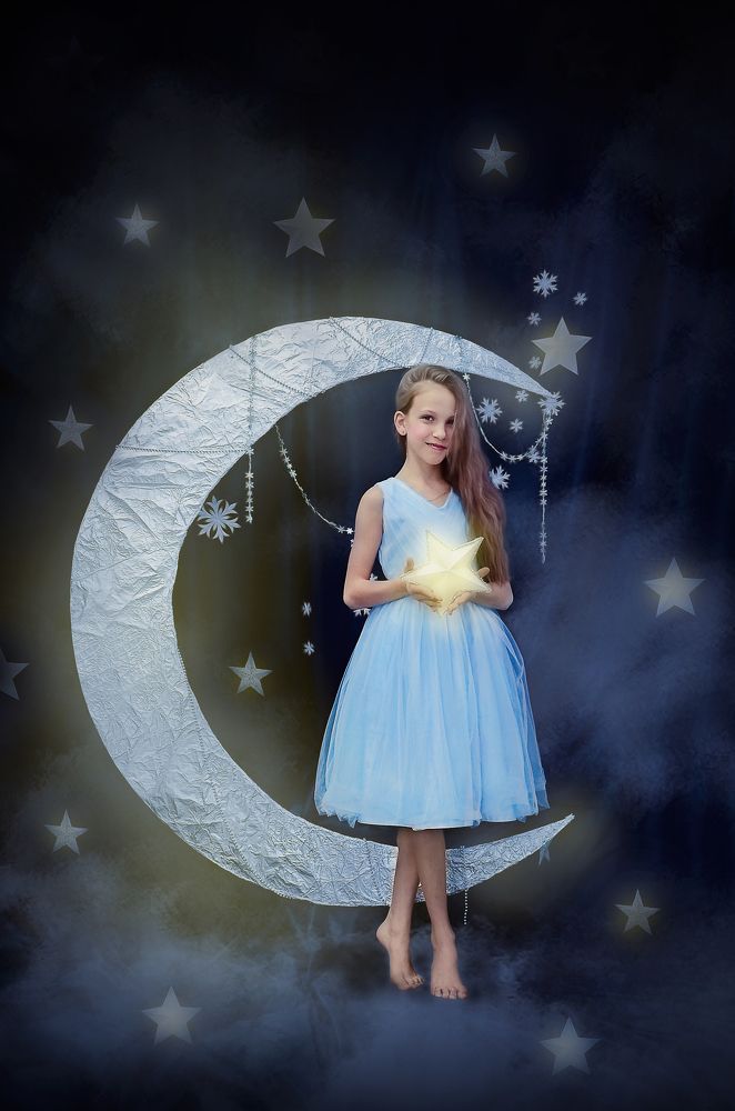 Девочка и луна